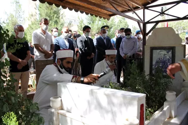 15 Temmuz şehidi Bekdaş kabri başında dualarla anıldı