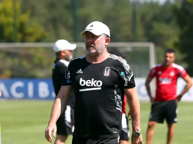Beşiktaş, kondisyon ve taktik çalıştı