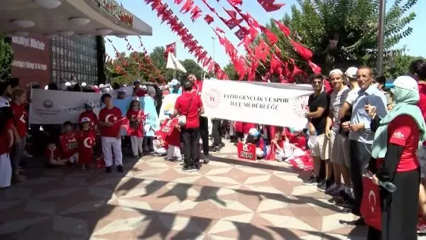 FATİHLİ SPORCULAR 15 TEMMUZ ŞEHİTLERİNİ ANDI