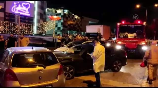 Son dakika haber... Güngören'de meydana gelen trafik kazasında 1 kişi öldü, 2 kişi yaralandı