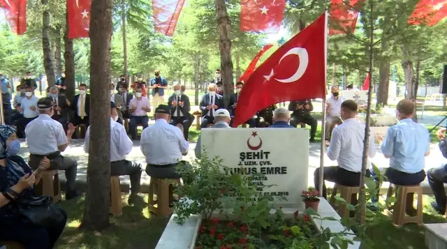 Isparta'da şehitler dualarla anıldı