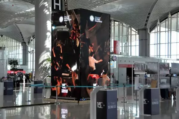 LED KULEDE DARBEYE KARŞI MÜCADELE ANLATILIYOR