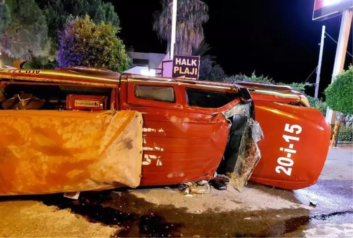 Mersin'deki yangına gitmeye çalışan ekip kaza yaptı: 2 yaralı