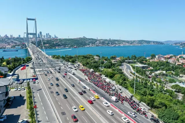 Son dakika haberleri | Motosikletçiler, 15 Temmuz şehitleri için konvoy oluşturdu