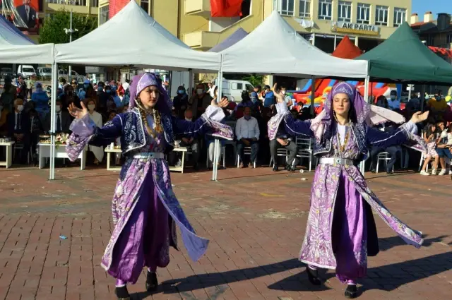 Tavşanlı'da koruyucu aile etkinliği Vali Ali Çelik'in katılımı ile gerçekleşti