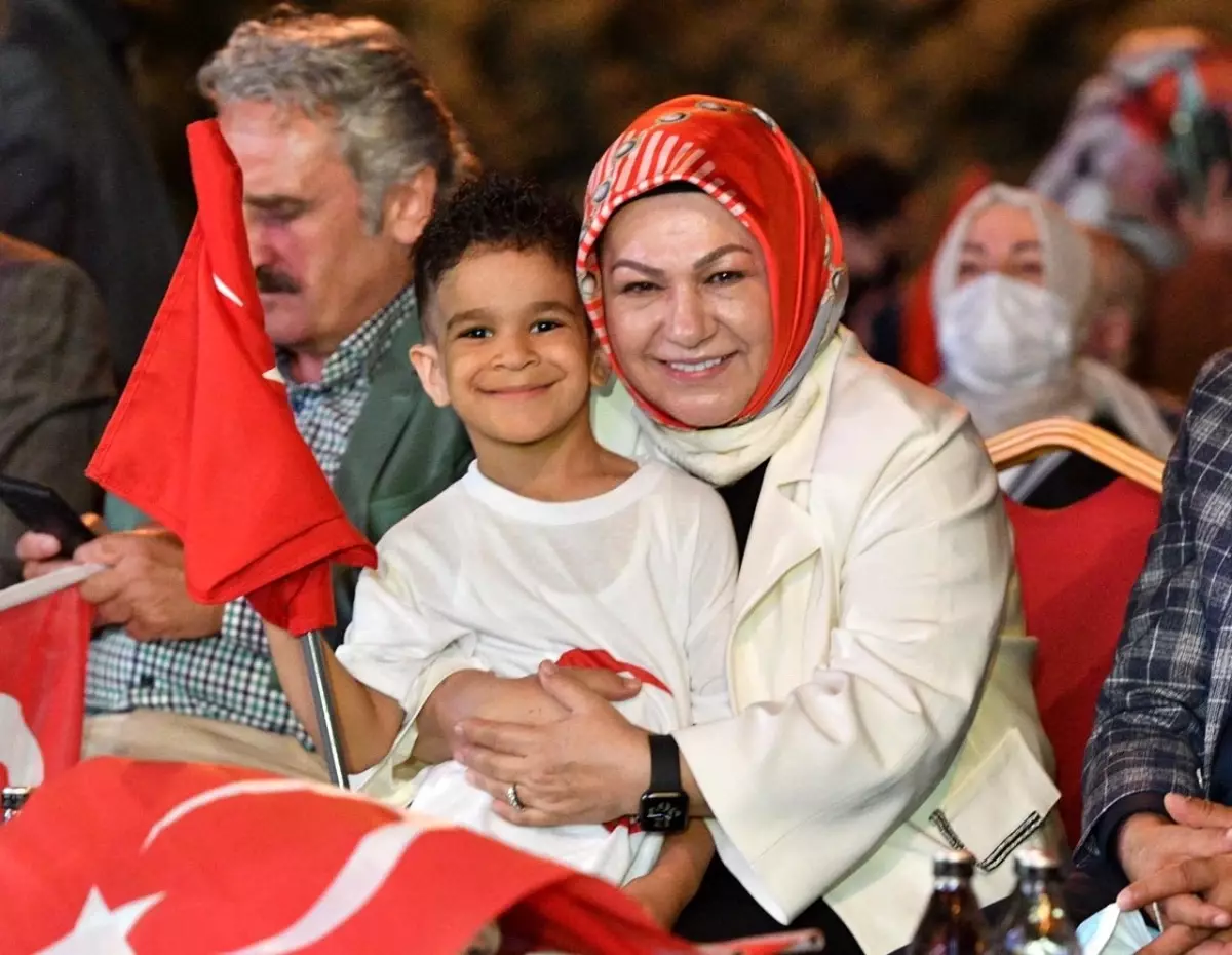 15 Temmuz Sancaktepe'de türkülerle anıldı