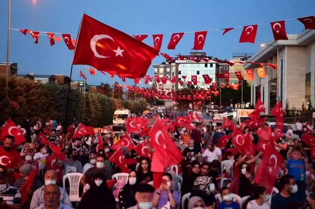 15 Temmuz Sancaktepe'de türkülerle anıldı