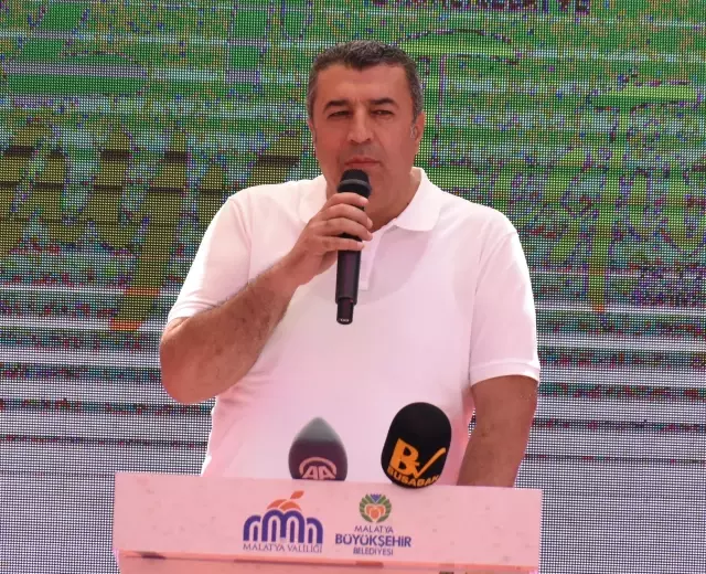 24. Malatya Kültür Sanat Etkinlikleri ve Kayısı Festivali başladı
