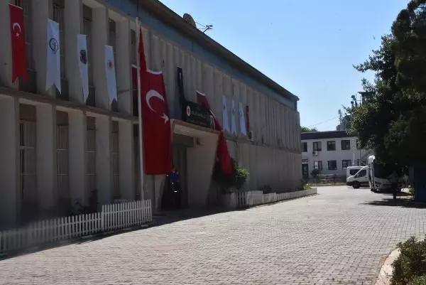 62 yıllık devir kapandı, İzmir Buca Cezaevi sessizliğe büründü