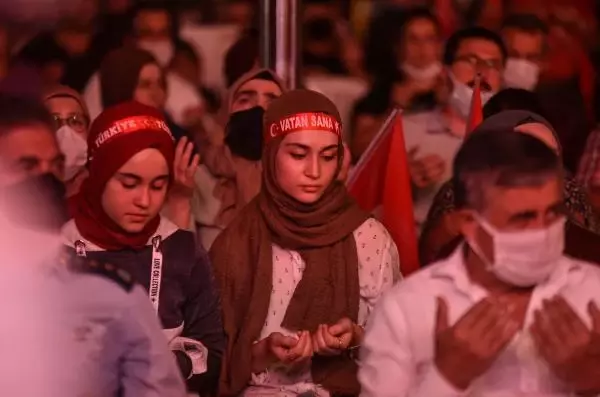 ANTALYA'DA '15 TEMMUZ DEMOKRASİ VE MİLLİ BİRLİK GÜNÜ' BULUŞMASI