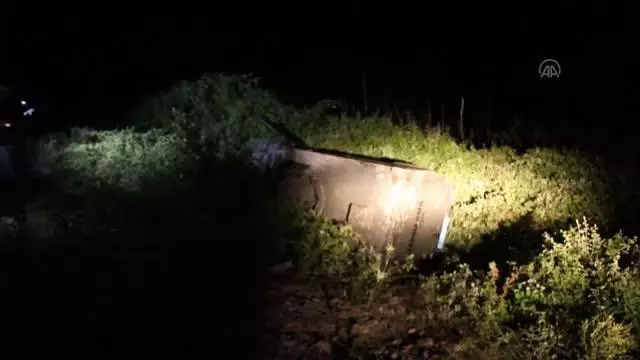 Askeri araç devrildi: 3 yaralı