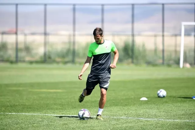 Bursaspor'da Batuhan Kör antrenmana katılmadı