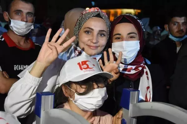 Son dakika haberi... ESKİŞEHİR'DE 15 TEMMUZ ŞEHİTLERİ ANILDI