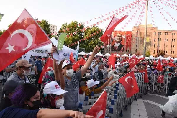 Son dakika haberi... ESKİŞEHİR'DE 15 TEMMUZ ŞEHİTLERİ ANILDI