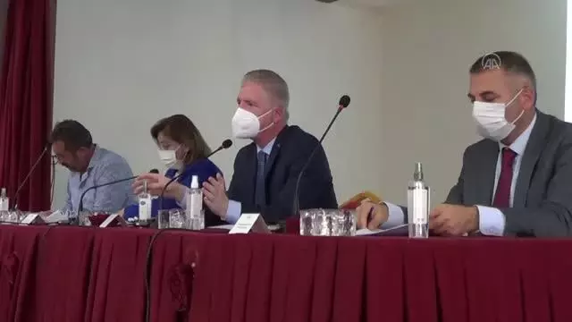 GAZİANTEP - Vali Gül, İslahiye'de muhtarlar bir araya geldi