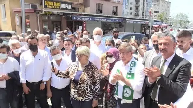 Gelecek Partisi Genel Başkanı Davutoğlu, Giresun'da ziyaretlerde bulundu