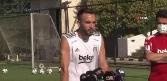 Kaan Ayhan: Son dakika haberi... Kenan Karaman: 'Beşiktaş, transferimde çok ısrarcı oldu' Kaan Ayhan: Son dakika haberi... Kenan Karaman: 'Beşiktaş, transferimde çok ısrarcı oldu'