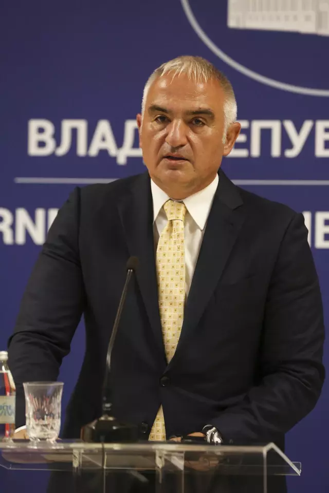 BAKAN ERSOY: SIRBİSTAN İLE SEYAHATİ KOLAYLAŞTIRICI ÖNLEMLER ALACAĞIZ