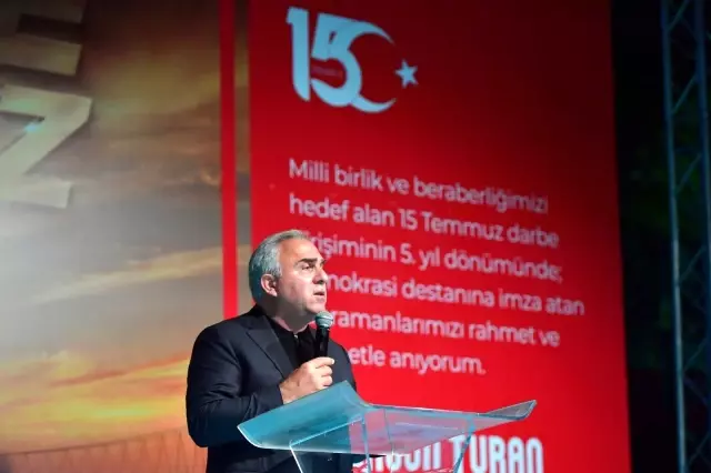 Saraçhane Parkı'nda 15 Temmuz Milli Birlik ve Demokrasi nöbeti