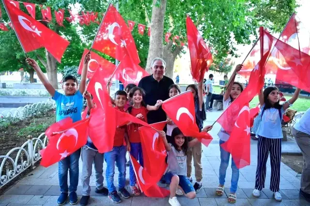 Saraçhane Parkı'nda 15 Temmuz Milli Birlik ve Demokrasi nöbeti