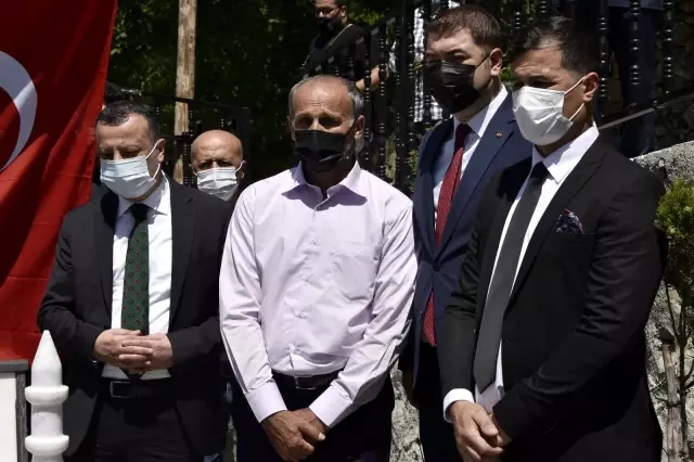 Son dakika: Şehit Öğretmen Necmettin Yılmaz şehadetinin 4. yılında kabri başında anıldı