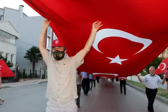 Taşova'da 15 Temmuz programı coşkuyla gerçekleşti 12 Taşova'da 15 Temmuz programı coşkuyla gerçekleşti
