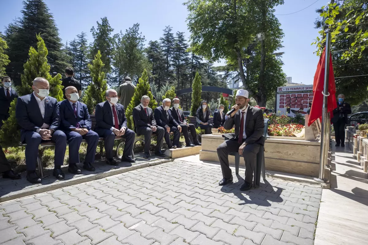 TBMM Başkanı Şentop, 15 Temmuz Demokrasi Şehitliği'ni ziyaret etti