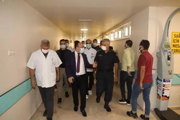 VALİ YIRIK, MOTOSİKLET KAZASINDA KOLUNU KAYBEDEN ASTSUBAY MÜGE'Yİ ZİYARET ETTİ