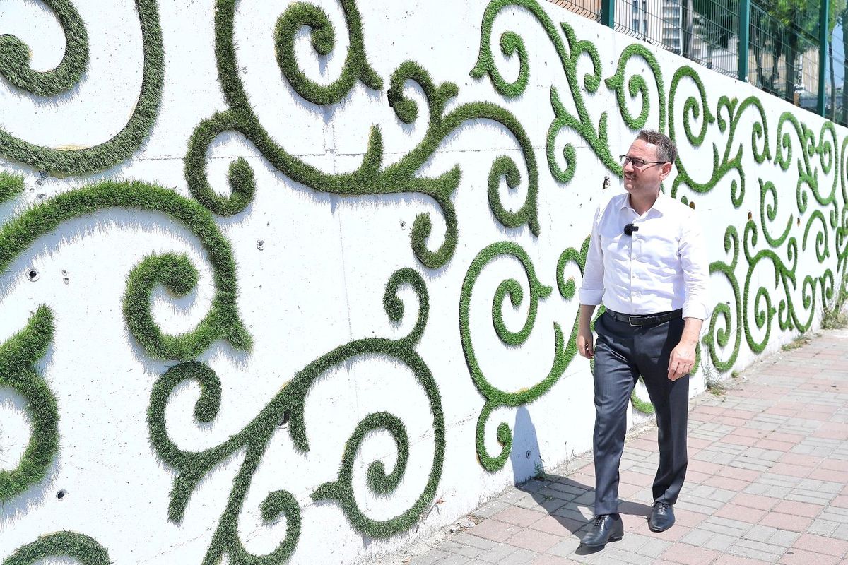 Başakşehir'de 'Yeşil' duvarlara işleniyor