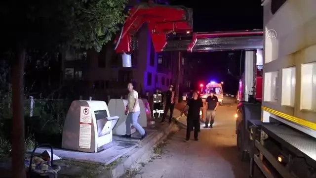 Bebek atıldığı iddiasıyla çöp yığınları arasında arama yapıldı