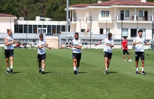 Beşiktaş'ta yeni sezon hazırlıkları devam ediyor