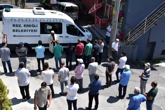 Denizde cesedi bulunan hastane görevlisi son yolculuğuna uğurlandı