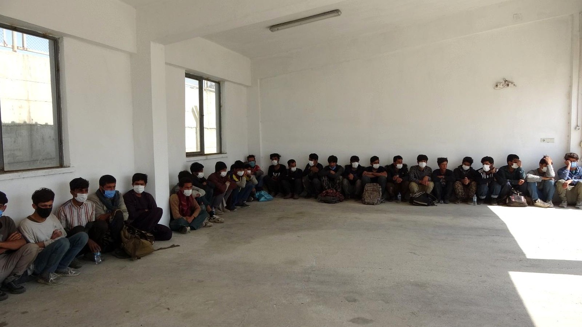 73 düzensiz göçmen yakalandı