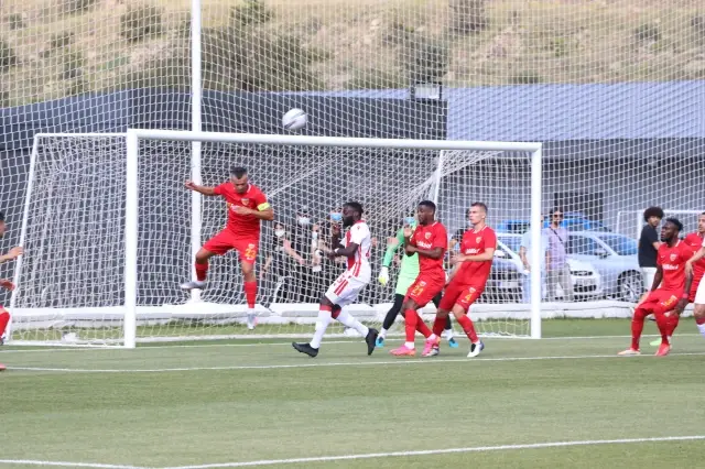 Futbol: Hazırlık maçı