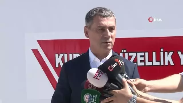 Kurbanlık tosunlar podyumda güzelliklerini sergiledi