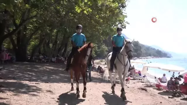 Son dakika haberi: Kuşadası'ndaki milli parkın sahilleri atlı jandarma timine emanet