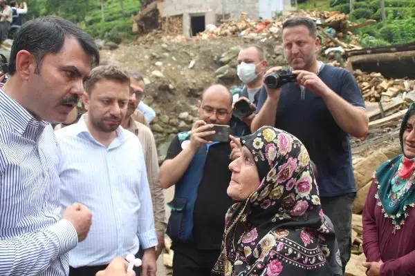 Çevre ve Şehircilik Bakanı Kurum, Rize'de afet bölgesinde incelemelerde bulundu Açıklaması