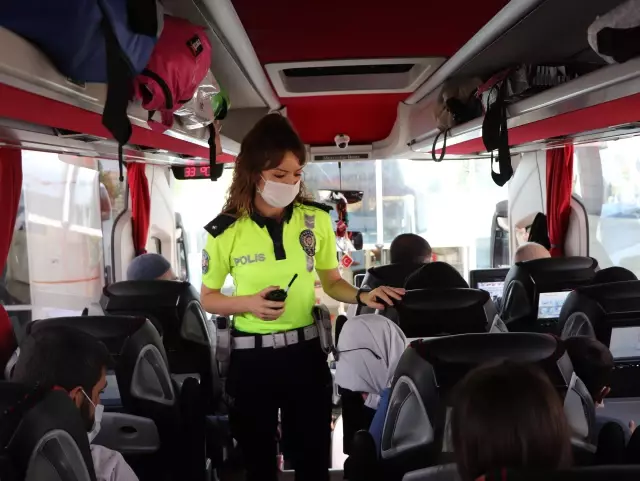 Bayram tedbirleri kapsamında otobüsler denetlendi