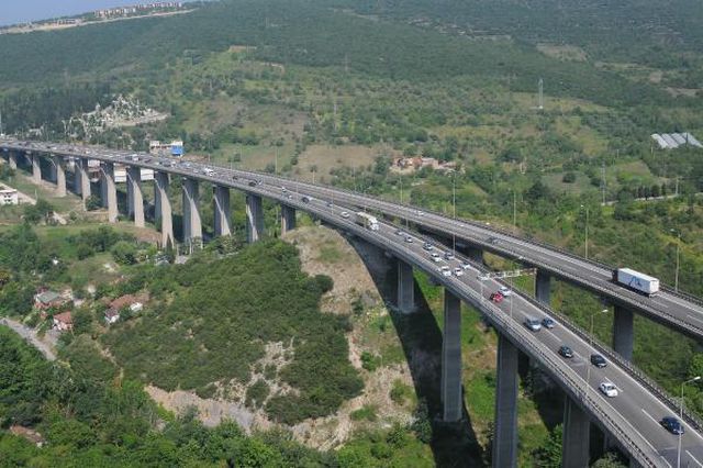 tem in kocaeli gecisinde bayram yogunlugu 2 14274147 o
