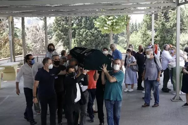 YÖNETMEN MEHMET DİNLER SON YOLCULUĞUNA UĞURLANDI