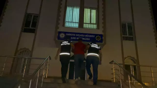 Üzerinde eroin ile uyuşturucu hap bulunan şüpheli gözaltına alındı