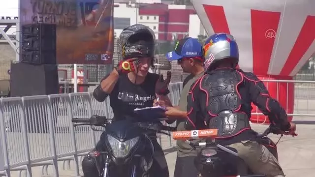 AFYONKARAHİSAR - Motosiklette Avrupa ve Türkiye Akrobasi şampiyonaları final yarışları başladı