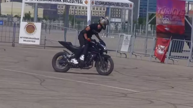 AFYONKARAHİSAR - Motosiklette Avrupa ve Türkiye Akrobasi şampiyonaları final yarışları başladı