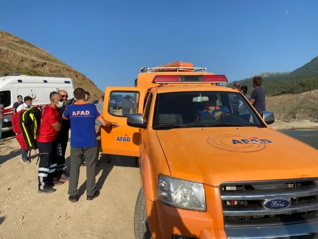 Amasya'da baraj gölünde kaybolan aynı aileden 5 kişinin cesedine ulaşıldı 10 Amasya'da baraj gölünde kaybolan aynı aileden 5 kişinin cesedine ulaşıldı