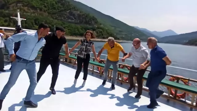 Artvin'de baraj gölleri turizme kazandırılıyor