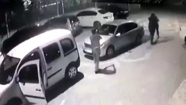 Boşanma aşamasındaki çiftin yakınları arasındaki kavgada avukat ile kardeşi öldürüldü! O anlar kamerada