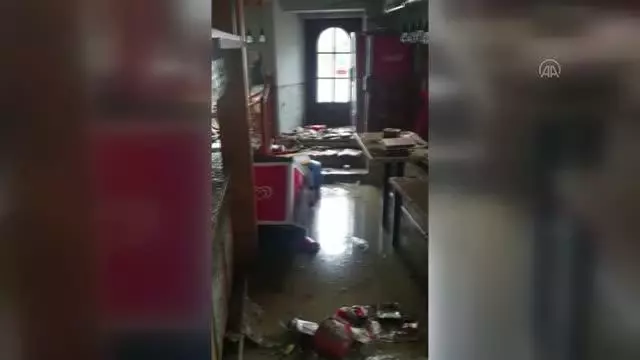 Son dakika haberi | Avusturya'da sele kapılan Türk çiftin hayatını Avusturyalı komşusu kurtardı Son dakika haberi | Avusturya'da sele kapılan Türk çiftin hayatını Avusturyalı komşusu kurtardı