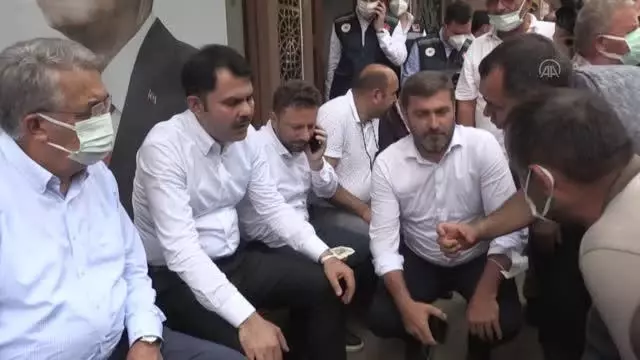 Bakan Kurum, afet bölgesindeki incelemelerini sürdürdü Bakan Kurum, afet bölgesindeki incelemelerini sürdürdü