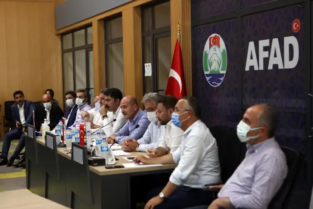 Bakan Kurum, afet bölgesindeki incelemelerini sürdürdü