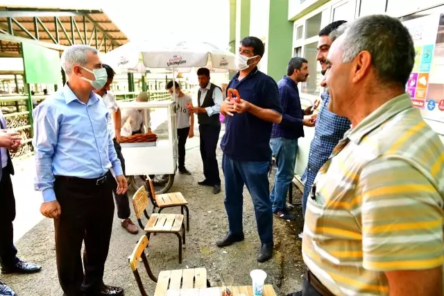 Başkan Çınar, canlı hayvan pazarında inceleme yaptı